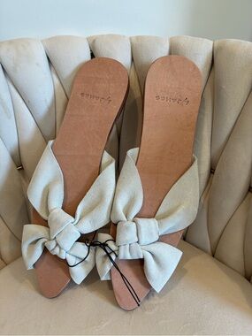 Knotted Bow Slide Sandals in Cream - Women